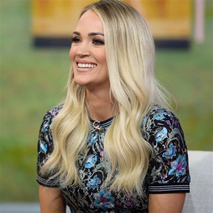Pictures of Carrie Ann Morrow