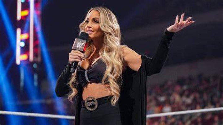 Pictures of Trish Stratus in WWE