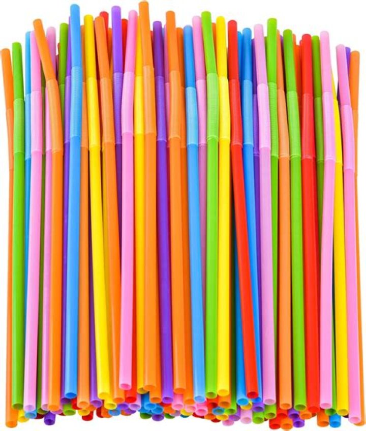 plastic straws