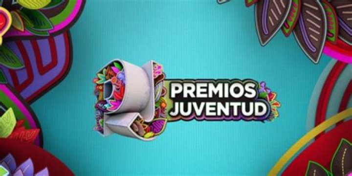 Premios Juventud la reacci&oacute;n de Farruko al recibir un premio por "Pepas"