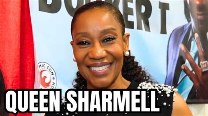Queen Sharmell bringing out Booker T in WWE