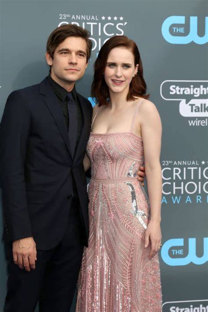 Rachel Brosnahan height
