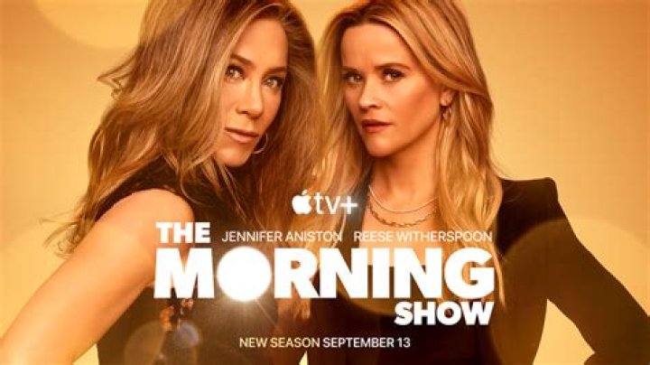 Reese Witherspoon and Jennifer Aniston as Jill and Rachel Green on Friends