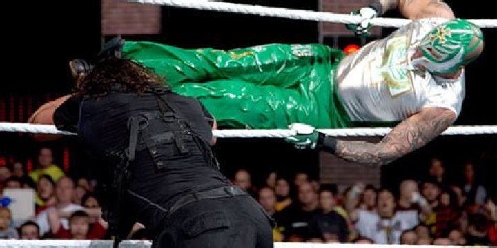 Rey Mysterio Royal Rumble 2014