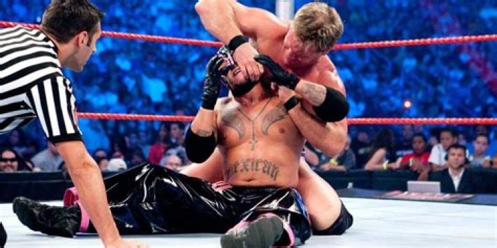 Rey Mysterio v Chris Jericho Extreme Rules 2009 Cropped