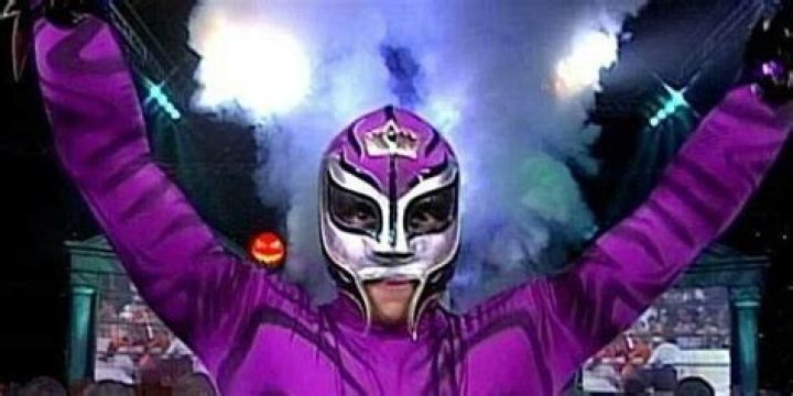 Rey Phantom gear in WCW