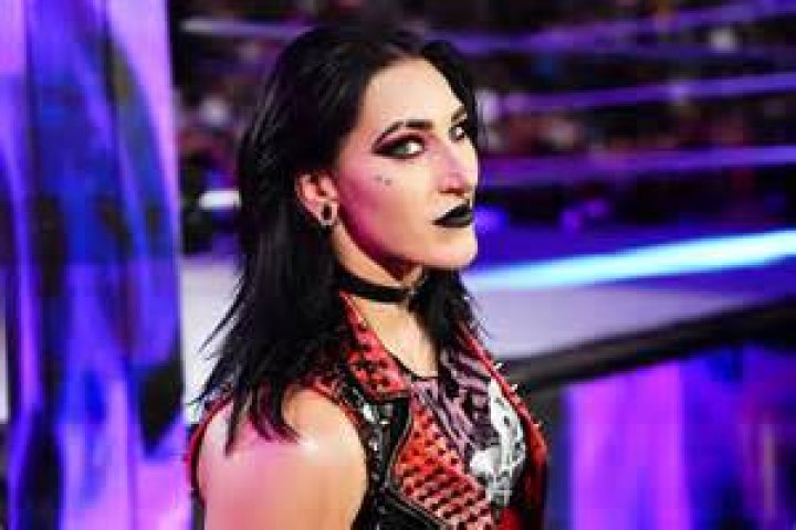 Rhea (Bird) Fan Casting