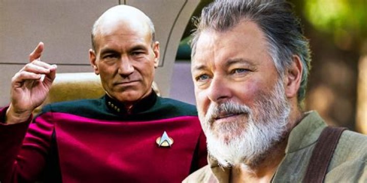 Riker Not Being Titan Captain Proves His Key Picard Difference