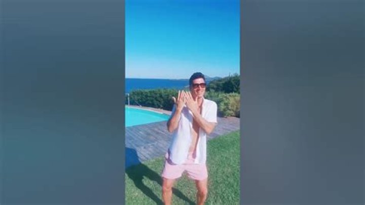 robert lewandowski tiktok dance YouTube