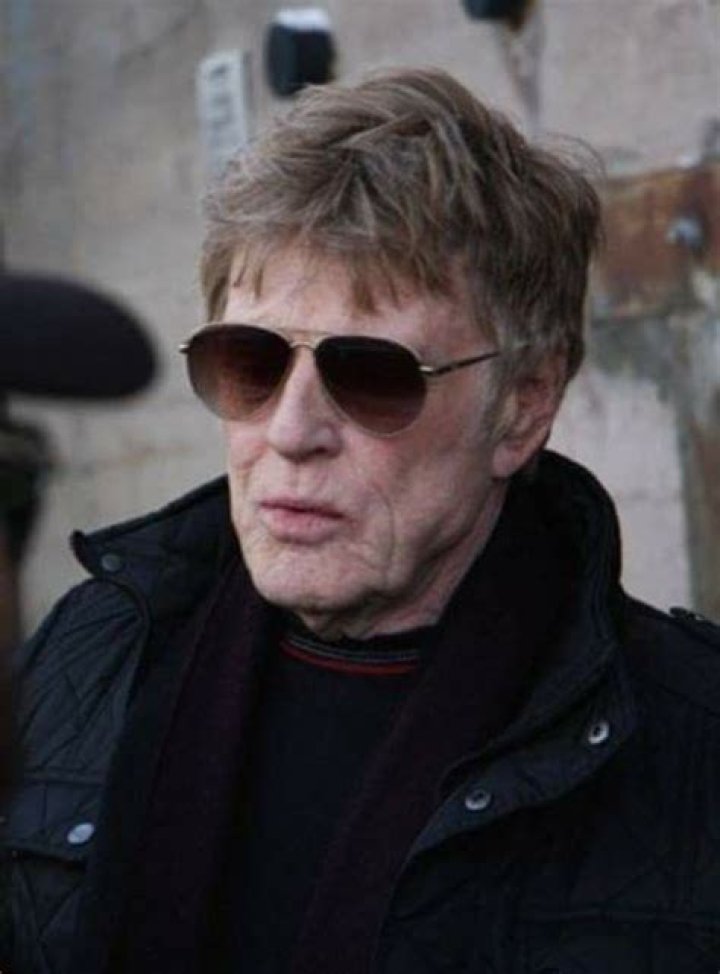 Robert Redford, 78, has that special sparkle while shopping with wife