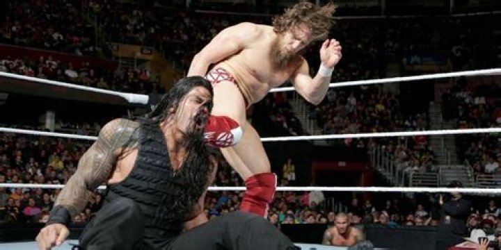 Roman Reigns v Daniel Bryan Fastlane 2021 Cropped