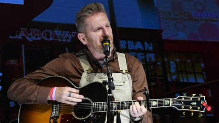 Rory Feek fans cry 'she would have wanted this!' as country singer