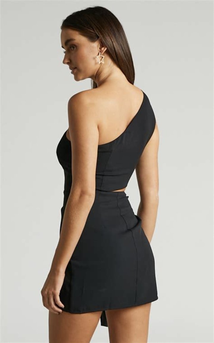 Runaway The Label Estella Dress in Emerald Showpo