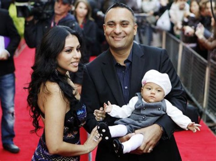 Russell Peters Family Pictures, Wife, Daughter, Parents, Age