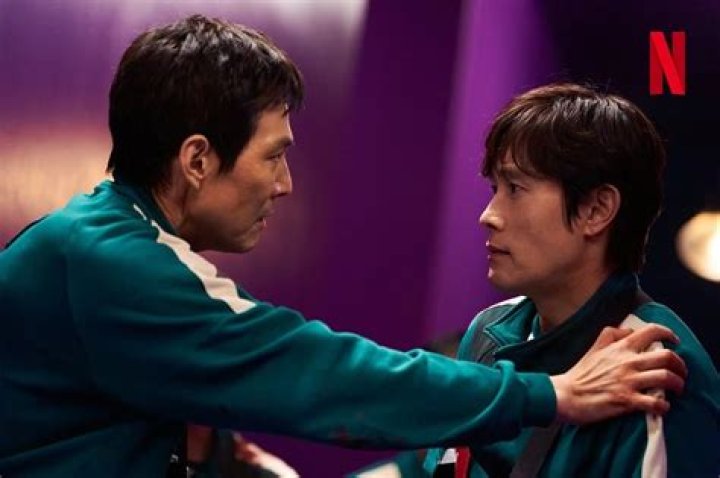 Sae-byeok and Gi-hun Squid Game Split Image