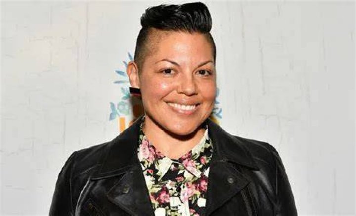 Sara Ramirez Net worth, Age: Wife, Weight, Kids, Bio-Wiki