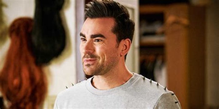 Schitt's Creek: David's 10 Best Sweaters, Ranked