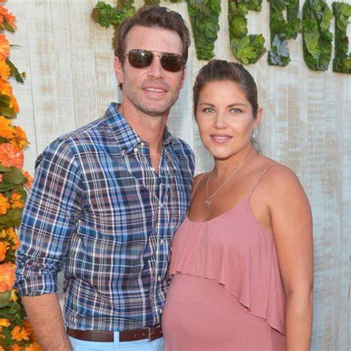 Scott Foley Dishes About New Son Konrad!