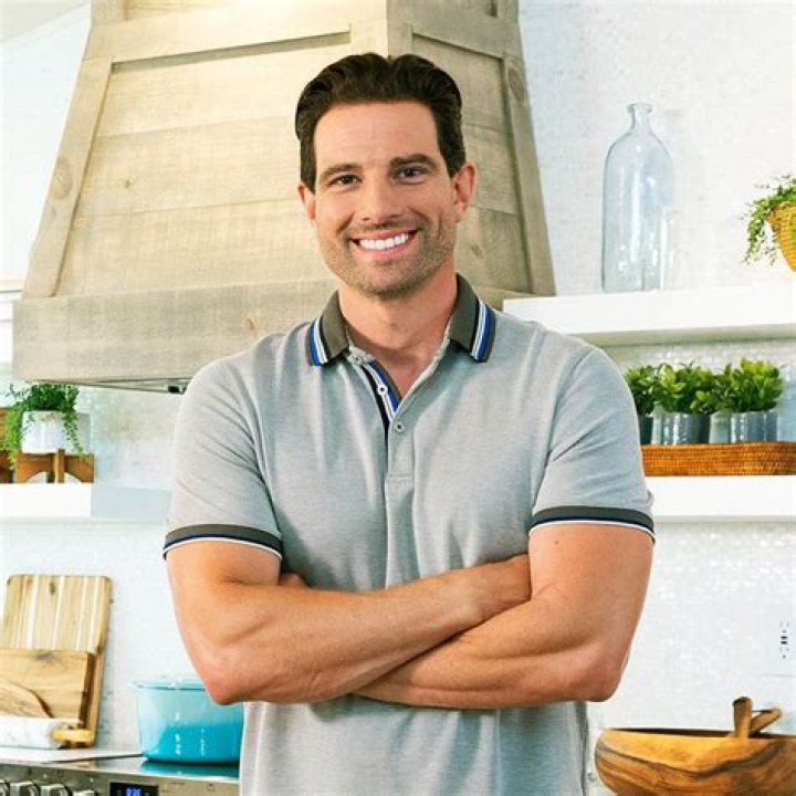 Scott McGillivray HGTV Canada