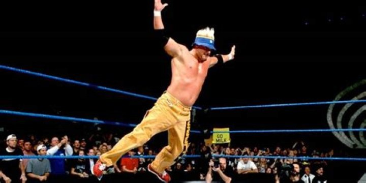Scotty 2 Hotty sets up The Worm Cropped