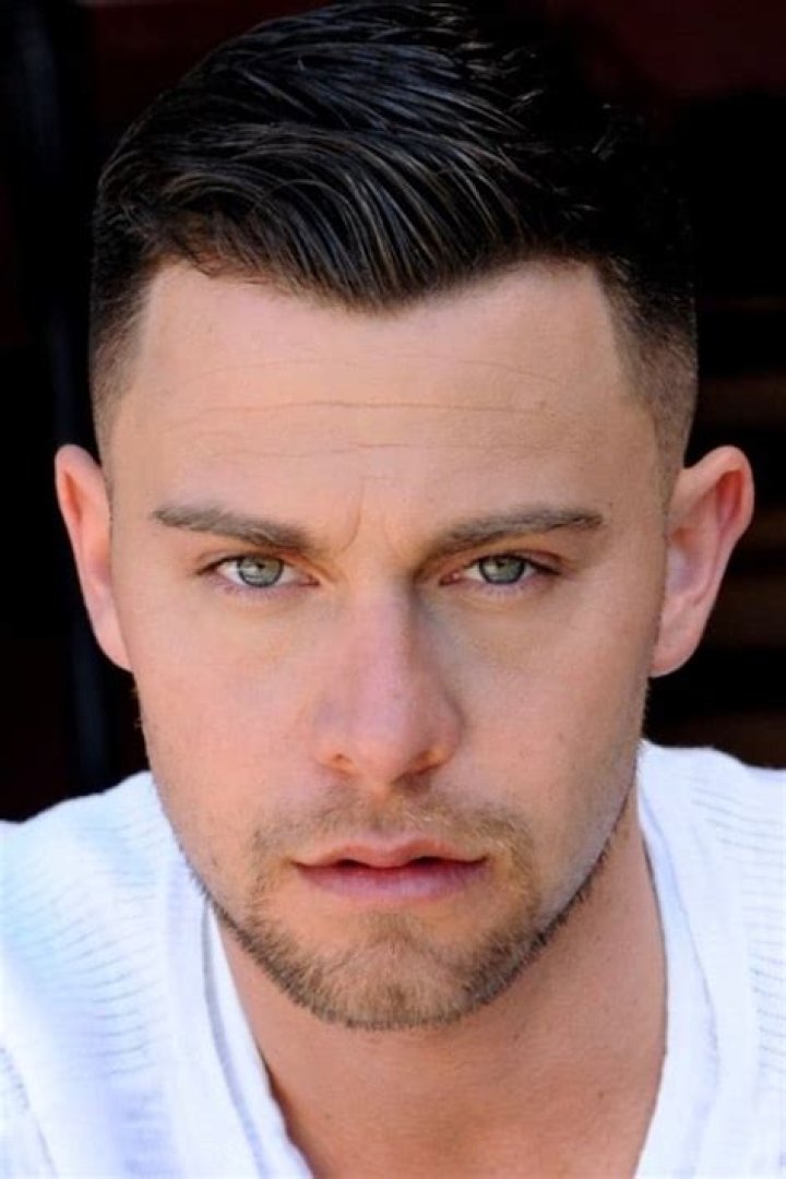 Seth Gamble Profile Images &mdash; The Movie Database (TMDB)