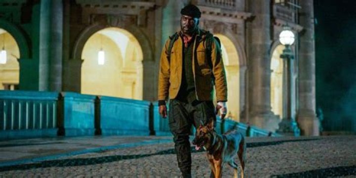 Shamier Anderson as Mr Nobody stalking John in John Wick Chapter 4
