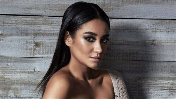 Shay Mitchell Nude And Sexy (62 Photos) The Fappening