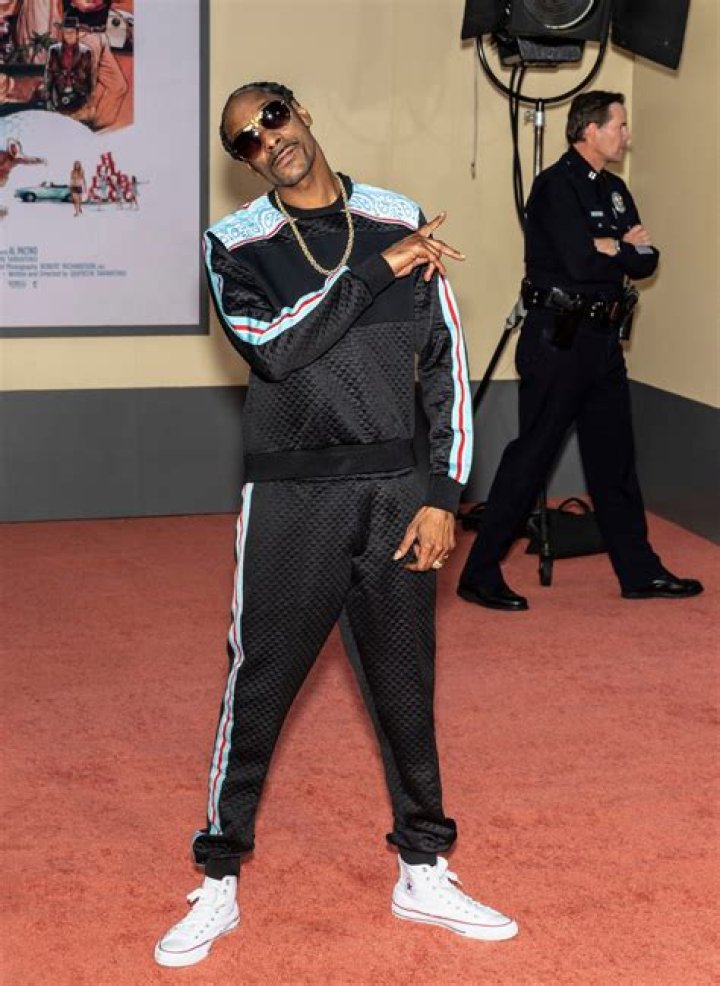 Snoop Dogg Height How Tall is The Icon American Rapper? Hood MWR
