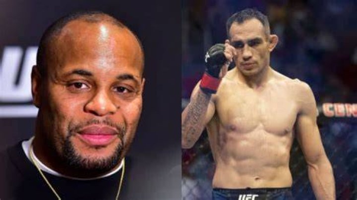 “Someone Ban Tony for the Sake of His Health”: Fans Back Daniel Cormier Up as He
Expresses His Blunt Thoughts on Tony Ferguson’s Remaining UFC Career