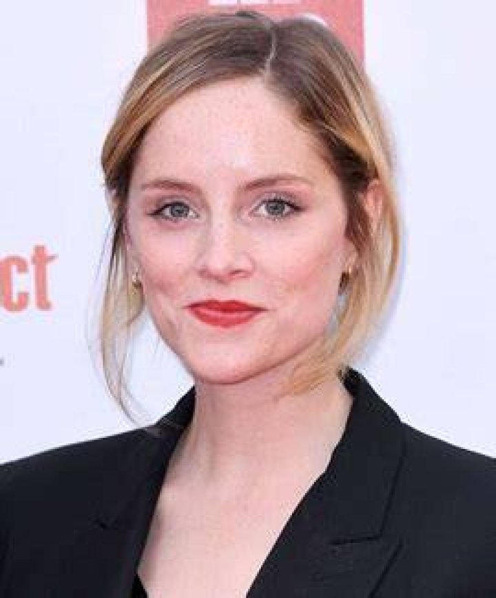 Sophie Rundle height