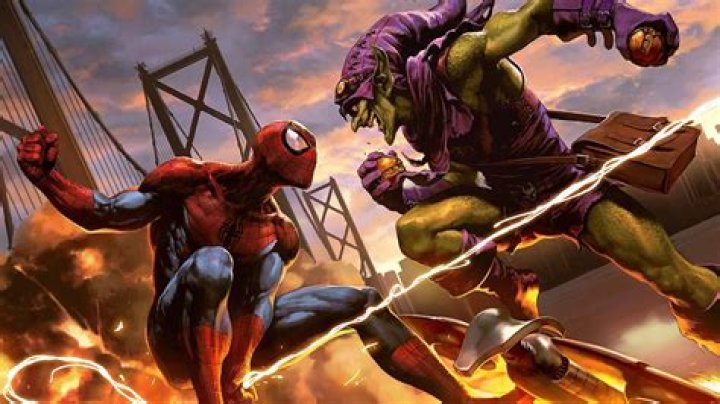 Spider-Man battling Green Goblin in No Way Home.