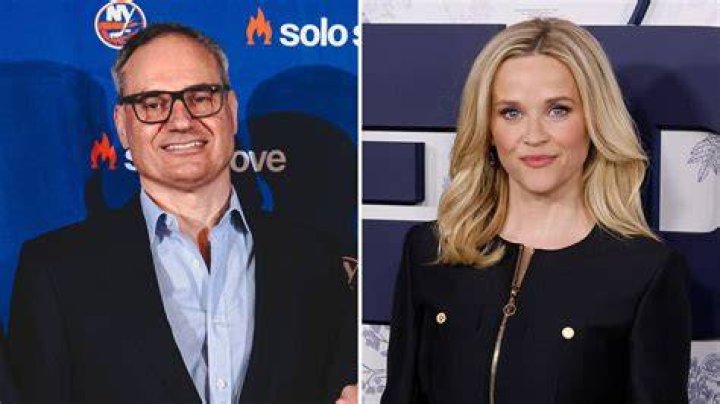Split image of Reese Witherspoon as Jill and Christina Applegate as Amy in Friends