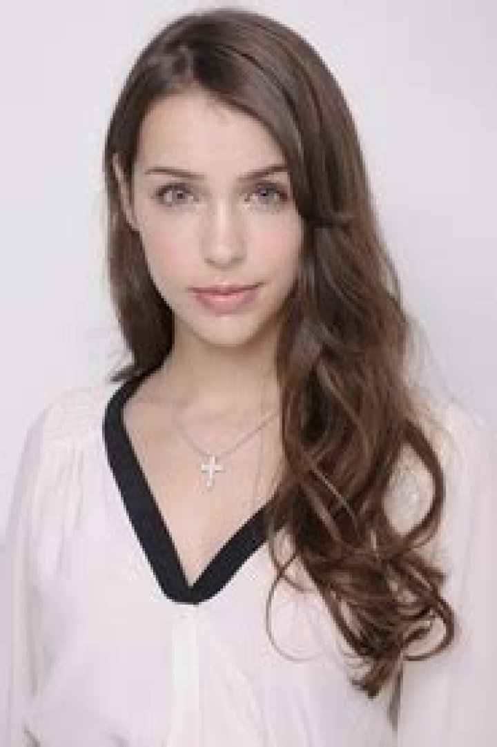 Stefanie Joosten Fan Casting
