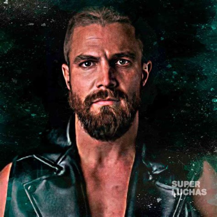 Stephen Amell Bullet Club 