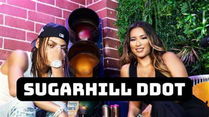 SugarHill Ddot Mom Goes On IG Live And Disses His Opps!😳😳 YouTube