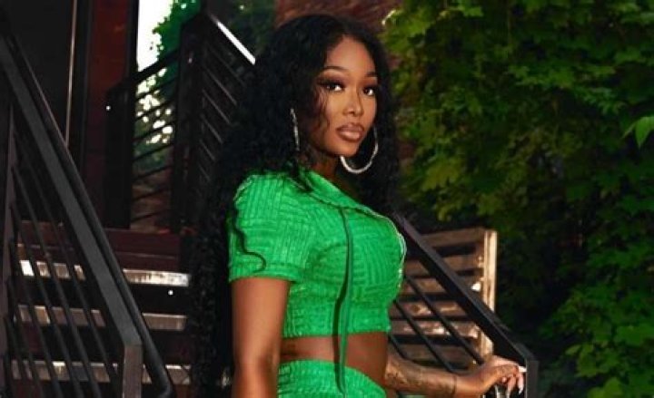 Summer Walker's 'Still Over It' Debuts at No. 1 on Billboard 200