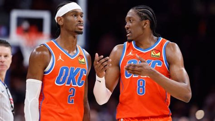 Suns Legend Puts Shai Gilgeous-Alexander in Larry Bird’s Ranks Amid Dominant
Knicks Outing: “Best…in the League”