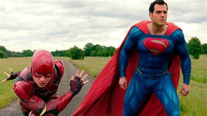 Superman and Flash Race