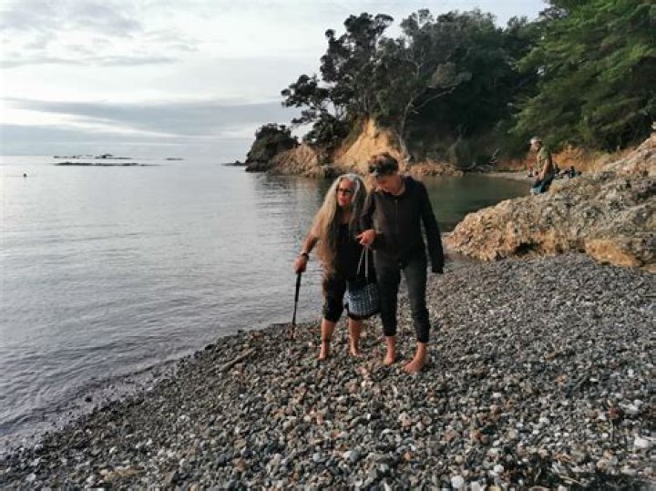 Susi Newborn and Amanda Palmer on the beach at Waiheke Island, where Susi has been evicted from her rental while being treated for cancer.