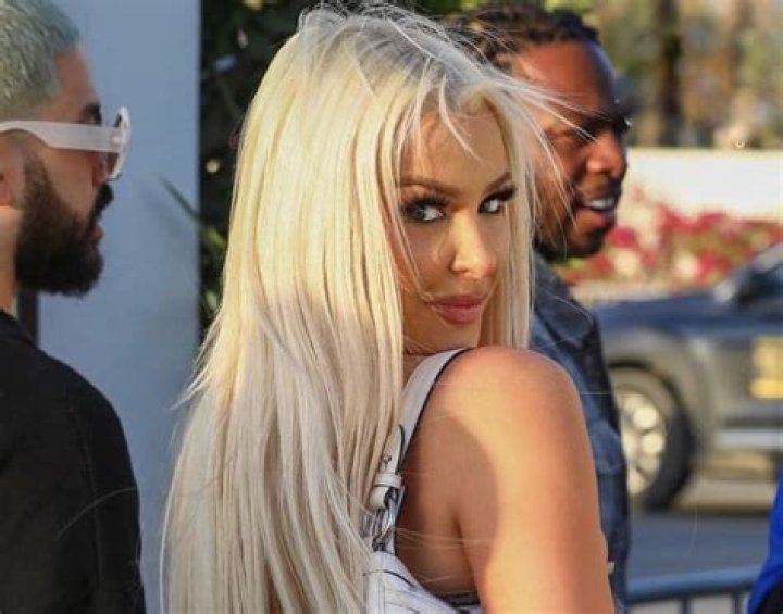 Tana Mongeau in Bathing Suit Says "I Love Turks" &mdash; Celebwell