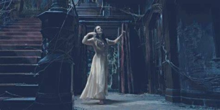 The 9 Most Touching Scenes From The Haunting Of Hill House