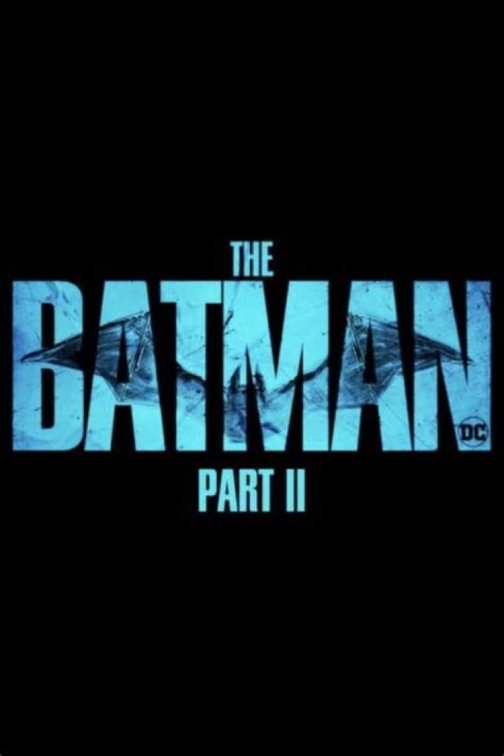 The Batman Images Give Close Look At Pattinson's Suit Details & Weapons