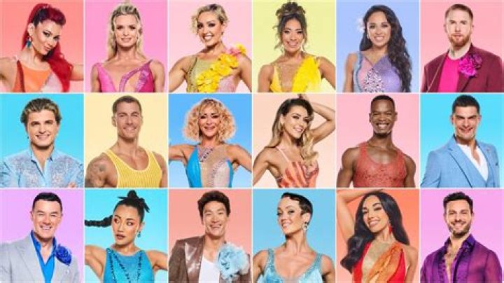 The contestants in VH1's America's Next Top Model revival