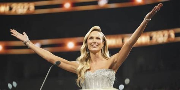 The Last 10 Women Inducted Into WWE Hall Of Fame, Ranked Worst To Best Featured Image