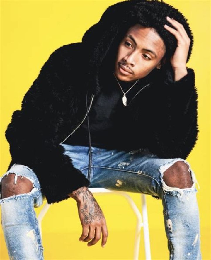 The Pulse of Entertainment Model Kordell Beckham Makes Runway Debut