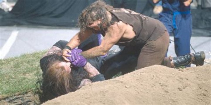 The Undertaker v Mankind In Your House Buried Alive Cropped