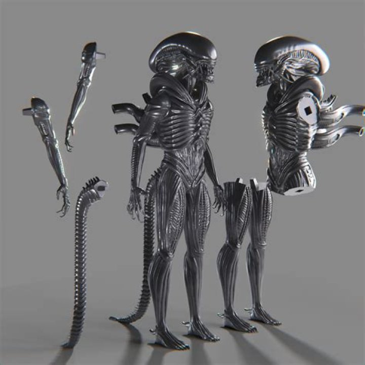 The xenomorph on a spaceship in Alien Covenant