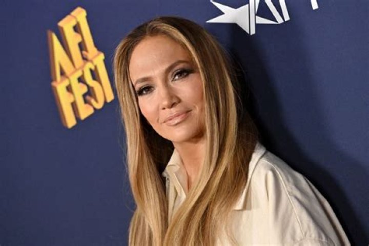 “This Is a Big Moment”- Alex Rodriguez’s Only World Series Ring Nearly Cost Him
His Perfect Plan for Jennifer Lopez in 2019