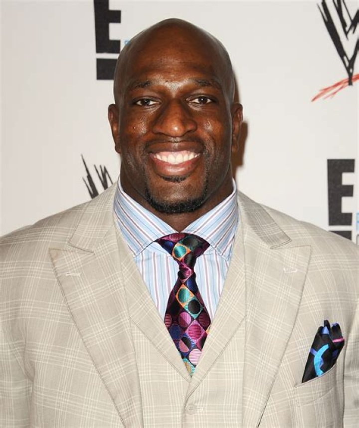 Titus O'Neil scare Seth Rollins