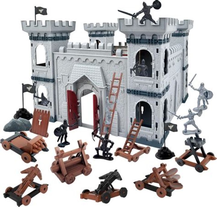 Toy knights battle for the heart of the princess